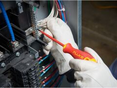 Fluke ISQS2 Yalıtımlı Kare Tornavida