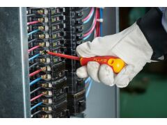 Fluke ISQS2 Yalıtımlı Kare Tornavida